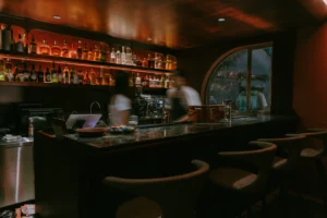 台南酒吧｜台南歧門酒吧首頁精緻調酒背景大圖